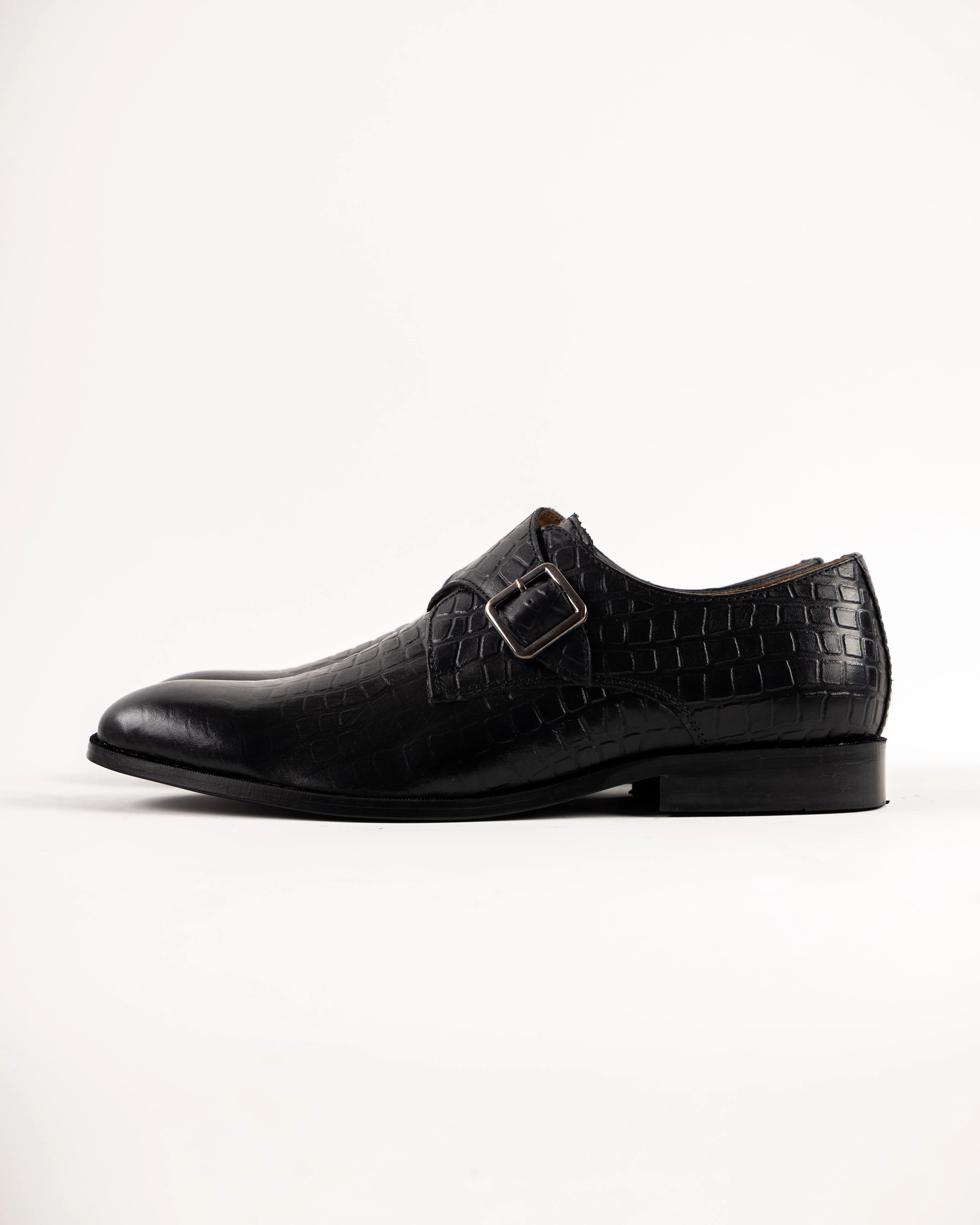 Buckle Monk Black
