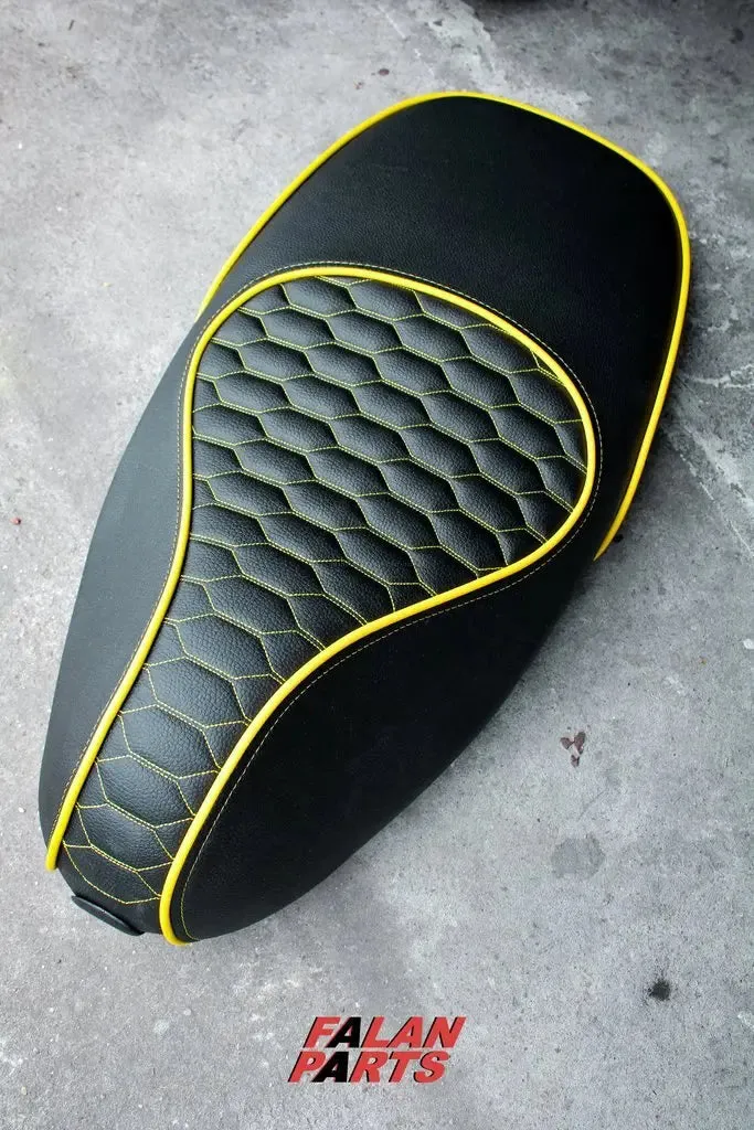 Custom Seat Deluxe Audi RS Yellow | Vespa Sprint/ Primavera 50/125/150cc