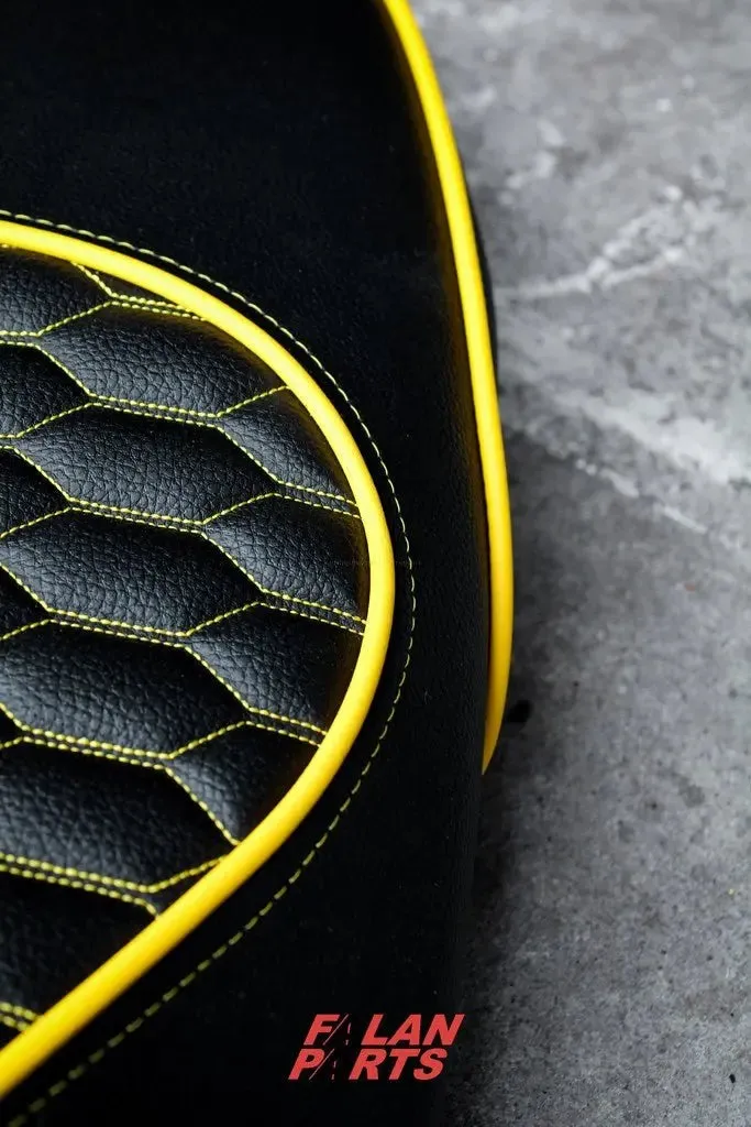 Custom Seat Deluxe Audi RS Yellow | Vespa Sprint/ Primavera 50/125/150cc