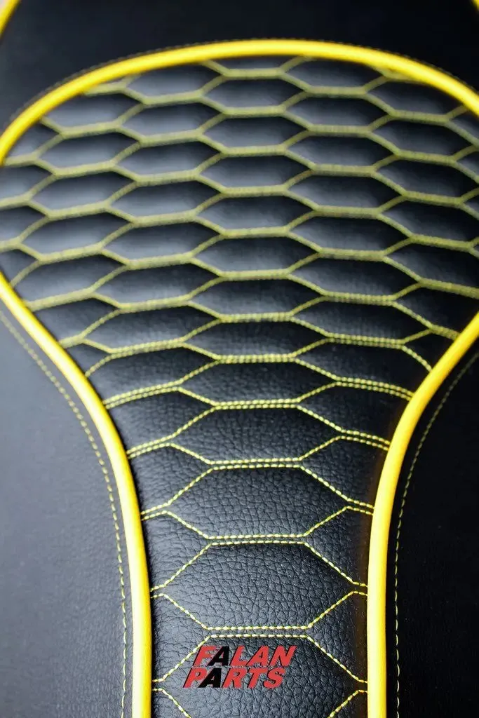 Custom Seat Deluxe Audi RS Yellow | Vespa Sprint/ Primavera 50/125/150cc