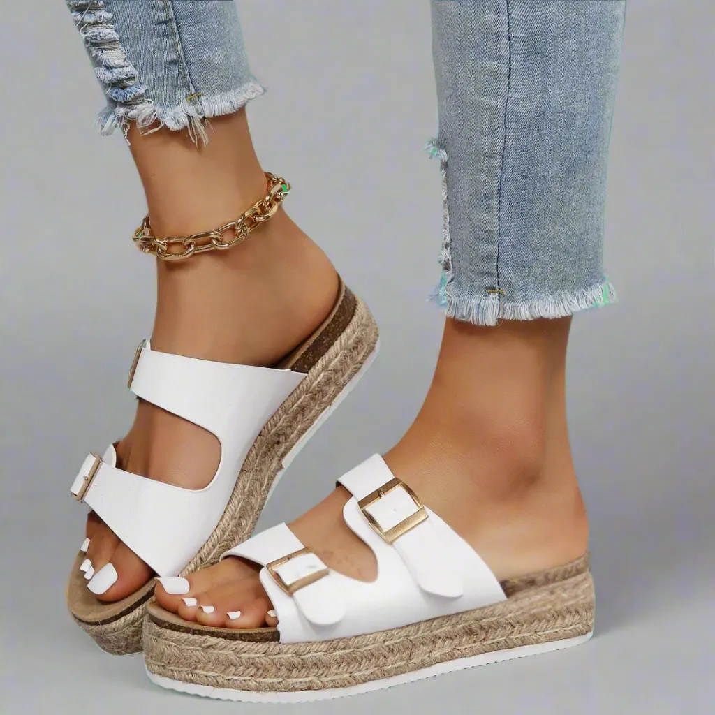 Elfriede | Sandals made of shiny premium leather