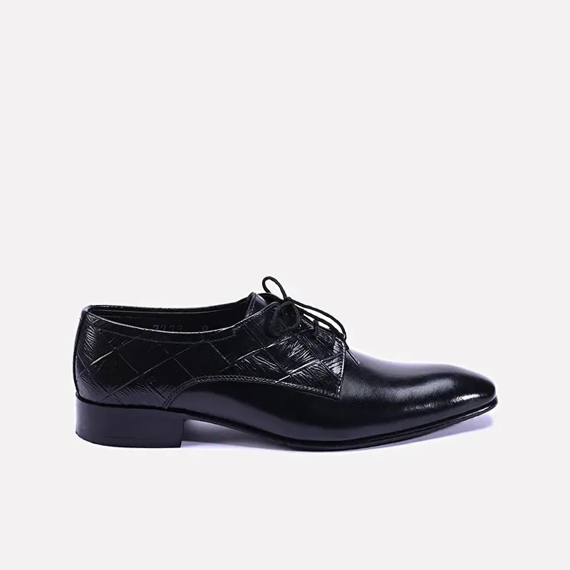 Fleck Black Textured Derby Shoes 0111098