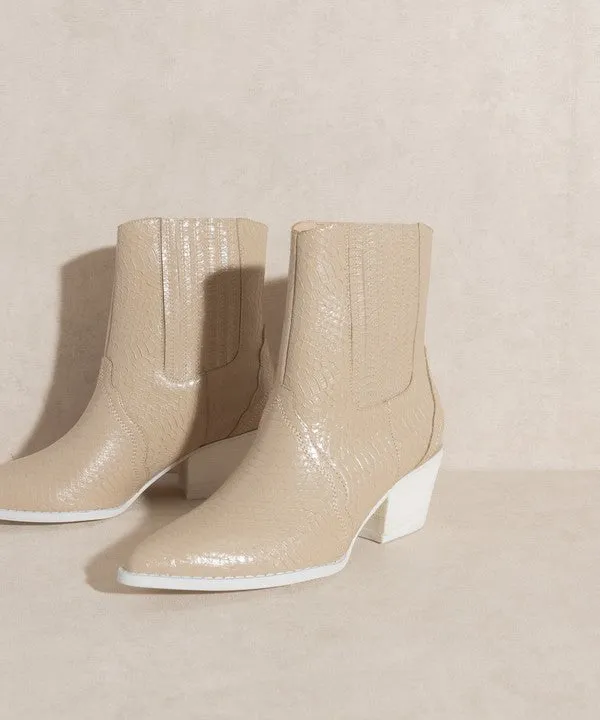 OASIS SOCIETY Dawn - Paneled Western Boots