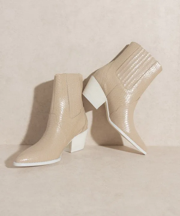 OASIS SOCIETY Dawn - Paneled Western Boots